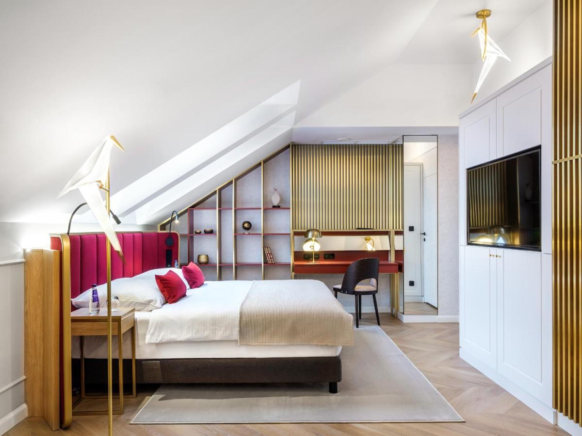 Golden Queen Deluxe Jacuzzi Apartments - Old Town Krakau Buitenkant foto